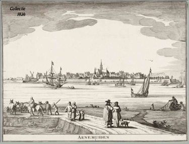 Gezicht op Arnemuiden met links de zoutketen en rechts de Veerse Poort.