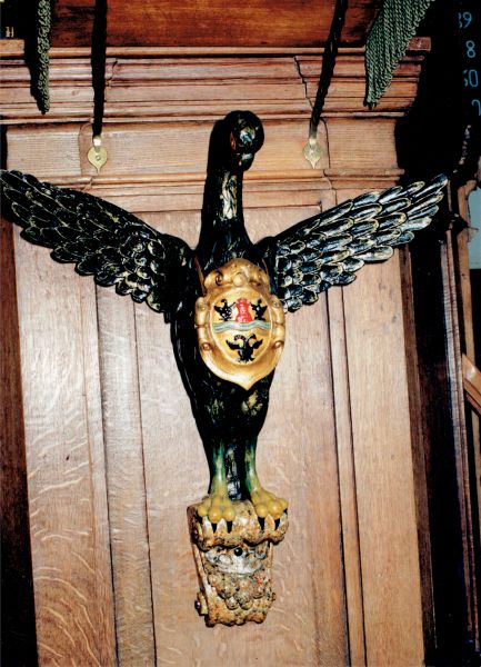 De arend van de preekstoel in de Hervormde kerk.